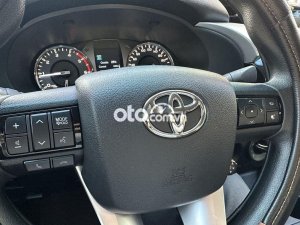 Toyota Hilux Ban  full đồ chơi 2021 - Ban hilux full đồ chơi