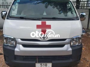 Toyota Hiace Cần ra đi em cứu thương vừa mới cải tạo. 2015 - Cần ra đi em cứu thương vừa mới cải tạo.