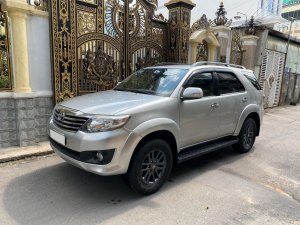 Toyota 4 Runner 2.7V 2016 - Bán xe TOYOTA FORTUNER 2016 2.7V màu bạc xe gia đình xe bao test 