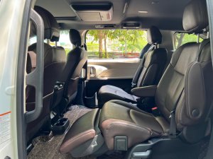 Toyota Sienna 2021 - Tên cá nhân - biển TP