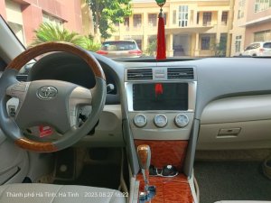 Toyota Camry 2010 - Chính chủ cần bán gấp Camry LE 2.5 xe gia đình đang sử dụng đk 2011