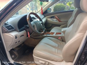 Toyota Camry 2010 - Chính chủ cần bán gấp Camry LE 2.5 xe gia đình đang sử dụng đk 2011