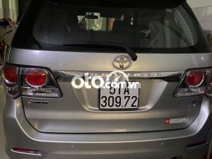 Toyota Fortuner Bán Xe  2013 - Xăng - Màu Bạc 2013 - Bán Xe Fortuner 2013 - Xăng - Màu Bạc