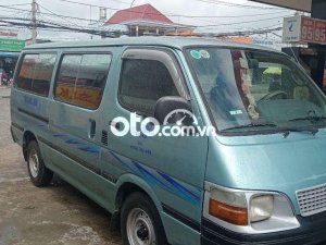 Toyota Hiace Cần bán gấp xe  chạy 24/ 24 tai 900 ký 2000 - Cần bán gấp xe hiace chạy 24/ 24 tai 900 ký