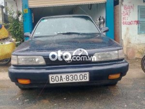 Toyota Camry Xe đang sử dụng cần tiền nên bán 1991 - Xe đang sử dụng cần tiền nên bán