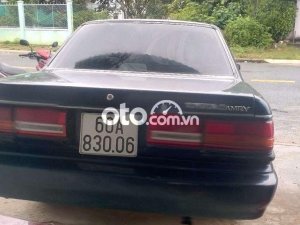 Toyota Camry Xe đang sử dụng cần tiền nên bán 1991 - Xe đang sử dụng cần tiền nên bán