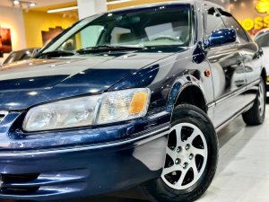 Toyota Camry 2001 - Bán Toyota Camry GLi 2001 máy 2.2 số sàn đẹp xuất sắc