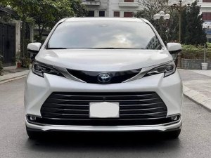 Toyota Sienna 2021 - Số tự động