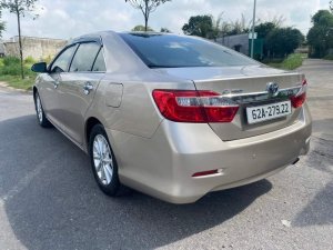 Toyota Camry 2.0E 2014