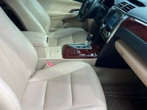 Toyota Camry 2.0E 2014