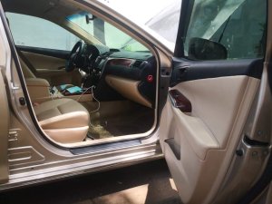 Toyota Camry 2.0E 2014