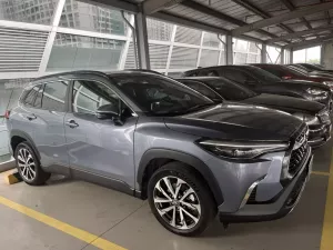 Toyota Corolla Cross 2022 - CHÍNH CHỦ BÁN XE TOYOTA CROSS 1.8V SIÊU LƯỚT -ODO: 13000km giá 850tr.  