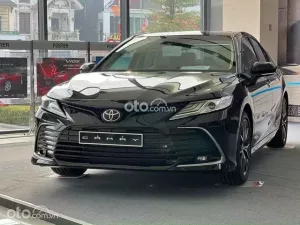 Toyota Camry 2024 - Tiền mặt và quà trị giá gần 100tr