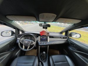 Toyota Innova 2.0E 2019