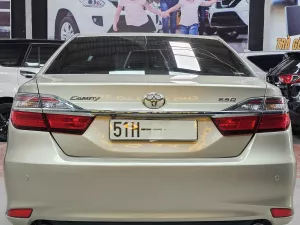 Toyota Camry Q 2015 - Toyota Camry 2.5Q 2014 đi siêu ít, cá nhân 1 chủ từ đầu Sài Gòn.