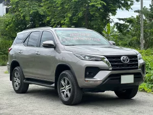 Toyota Fortuner 2.4 máy dầu số tự động 2021 - 𝗧𝗼𝘆𝗼𝘁𝗮 𝗙𝗼𝗿𝘁𝘂𝗻𝗲𝗿 𝟮.𝟰𝗗𝗔𝗧 𝟰𝘅𝟮 𝟮𝟬𝟮𝟭- 𝗦𝗨𝗩 𝟳 𝗰𝗵𝗼̂̃ 𝗺𝗮́𝘆 𝗱𝗮̂̀𝘂 𝘀𝗼̂́ 𝘁𝘂̛̣ đ𝗼̣̂𝗻𝗴 