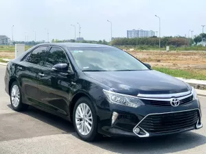 Toyota Camry 2.0E 2017 - - Odo: 61.000 cây bảo dưỡng đầy đủ nên chất xe cực đẹp