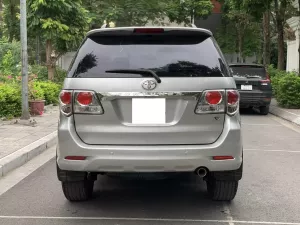 Toyota Fortuner 2.7V 4x2 AT 2015 - Bán Toyota Fortuner 2.7V 4x2 AT đời 2015, màu bạc, 460tr