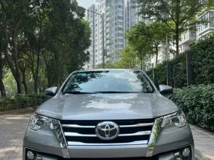 Toyota Fortuner 2.4G 4x2 AT 2019 - Bán ô tô Toyota Fortuner 2.4G 4x2 AT năm 2019, màu bạc, nhập khẩu chính hãng, giá tốt