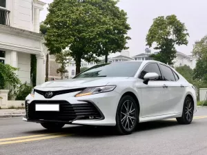 Toyota Camry 2.5Q 2023 - Bán Toyota Camry 2.5Q đời 2023, màu trắng, nhập khẩu