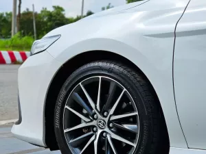 Toyota Camry 2.5Q 2023 - Bán Toyota Camry 2.5Q sản xuất 2023, màu trắng, nhập khẩu chính hãng