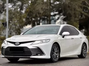 Toyota Camry 2.0Q 2022 - Đi tìm đối thủ. Bán xe Toyota Camry 2.0Q 2022 siêu lướt 9000km