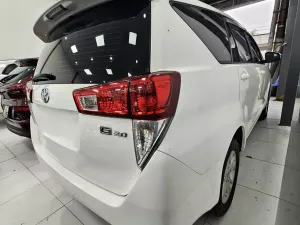 Toyota Innova 2.0E 2020 - TOYOTA INNOVA 2.0E 2020 gia đình sử dụng kỹ bảo dưỡng hãng.