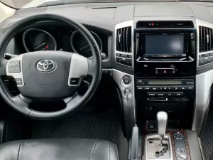 Toyota Land Cruiser 2015 - Toyota Land Cruiser VX 4.6 V8 2015 chính chủ đi ít