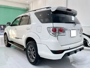 Toyota Fortuner TRD 4x2 AT 2015 - Cần bán xe Toyota Fortuner TRD 4x2 AT đời 2015, màu trắng, giá chỉ 490 triệu