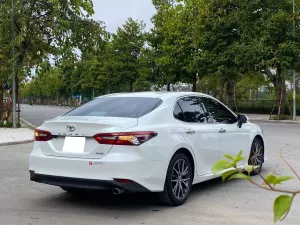 Toyota Camry 2.0Q 2022 - Cần bán Toyota Camry 2.0Q đời 2022, màu trắng, nhập khẩu chính hãng