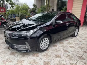 Toyota Corolla Altis 2018 - Bán Altis 1.8E sx 2018 xe cực đẹp một chủ từ đầu