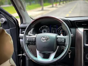 Toyota Fortuner 2.4G 4x2 AT 2020 - Bán Toyota Fortuner 2.4G 4x2 AT 2020, màu đen, nhập khẩu chính hãng, 859tr