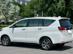 Toyota Innova 2.0G 2022 - Cần bán xe Toyota Innova 2.0G đời 2022, màu trắng