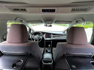 Toyota Innova 2.0G 2022 - Cần bán xe Toyota Innova 2.0G đời 2022, màu trắng