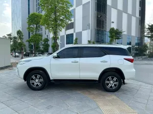 Toyota Fortuner 2.7V 4x2 AT 2018 - Bán Toyota Fortuner 2.7V 4x2 AT năm 2018, màu trắng, xe nhập