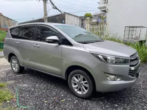 Toyota Innova 2017 - Toyota Innova 2.0E 2017 model 2018 chính chủ mua mới không lỗi