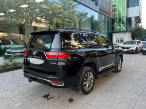 Toyota Land Cruiser LC300 2024 - Bán Toyota Land Cruiser LC300 sản xuất 2024 Xe đăng ký tên cty 