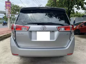 Toyota Innova 2.0G 2019 - Bán xe Toyota Innova 2.0G đời 2019, màu bạc, giá 599tr