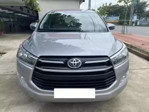 Toyota Innova 2.0G 2019 - Bán xe Toyota Innova 2.0G đời 2019, màu bạc, giá 599tr