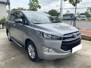 Toyota Innova 2.0G 2019 - Bán xe Toyota Innova 2.0G đời 2019, màu bạc, giá 599tr