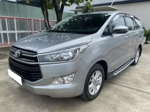 Toyota Innova 2.0G 2019 - Bán xe Toyota Innova 2.0G đời 2019, màu bạc, giá 599tr