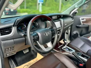 Toyota Fortuner 2.7V 4x2 AT 2018 - Bán xe Toyota Fortuner 2.7V 4x2 AT đời 2018, màu trắng, xe nhập, giá chỉ 710 triệu