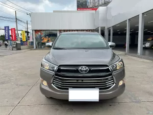 Toyota Innova 2.0E 2020 - Bán Toyota Innova 2.0E đời 2020, màu xám, giá tốt