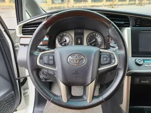 Toyota Innova 2.0V 2020 - Bán xe Toyota Innova 2.0V đời 2020, màu trắng, giá tốt