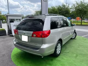 Toyota Sienna 3.5 V6 4WD 2009 - Bán Toyota Sienna 3.5 V6 4WD năm 2009, màu bạc, nhập khẩu nguyên chiếc, 399tr