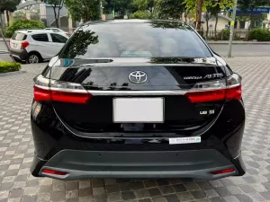 Toyota Corolla Altis 1.8E AT 2021 - Cần bán xe Toyota Corolla Altis 1.8E AT đời 2021, màu đen, xe nhập