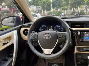 Toyota Corolla Altis 1.8E AT 2021 - Cần bán xe Toyota Corolla Altis 1.8E AT đời 2021, màu đen, xe nhập