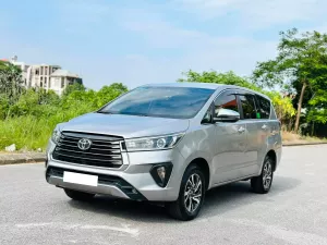 Toyota Innova 2.0G 2022 - Bán ô tô Toyota Innova 2.0G 2022, màu bạc giá cạnh tranh