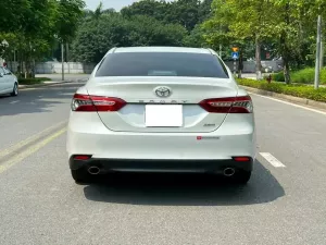 Toyota Camry 2.5Q 2021 - Bán ô tô Toyota Camry 2.5Q đời 2021, màu trắng, nhập khẩu chính hãng