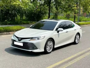 Toyota Camry 2.5Q 2021 - Bán ô tô Toyota Camry 2.5Q đời 2021, màu trắng, nhập khẩu chính hãng